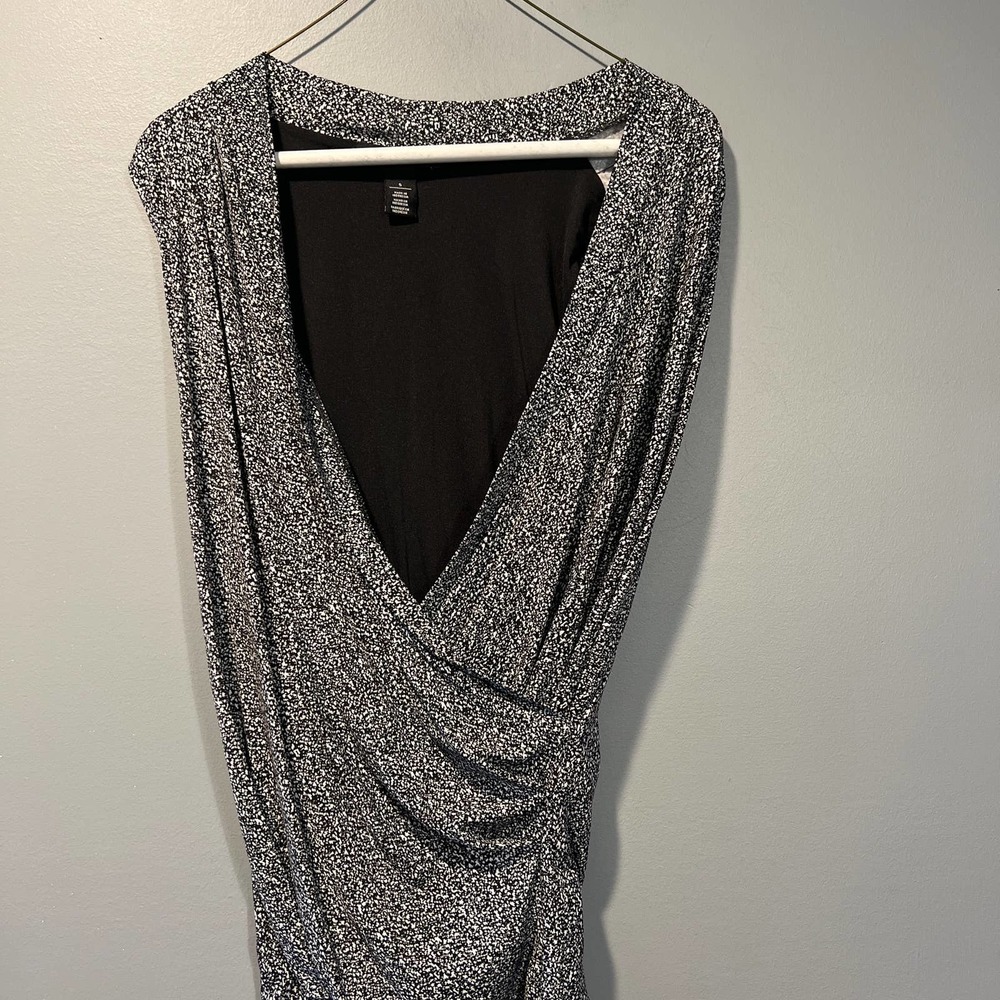 * Woman’s black/White black Market Blouse